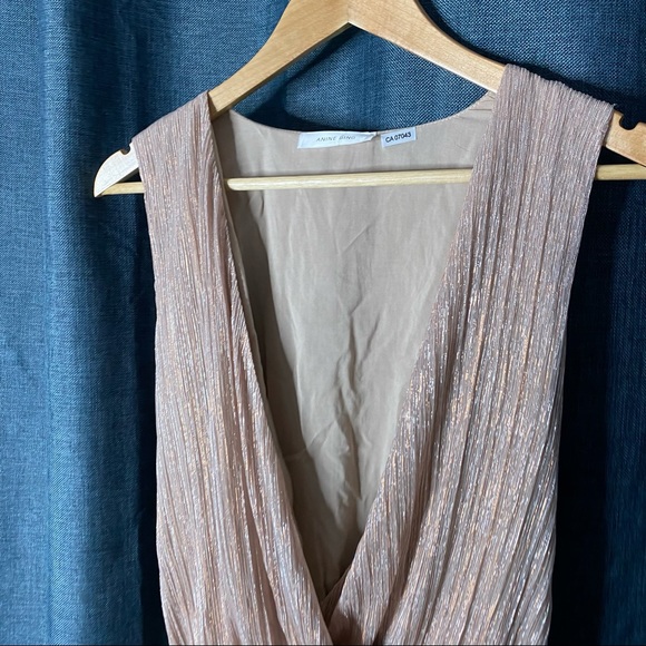 💥24 HR CLEAR-OUT💥 Anine Bing Metallic Blouse - Picture 2 of 5